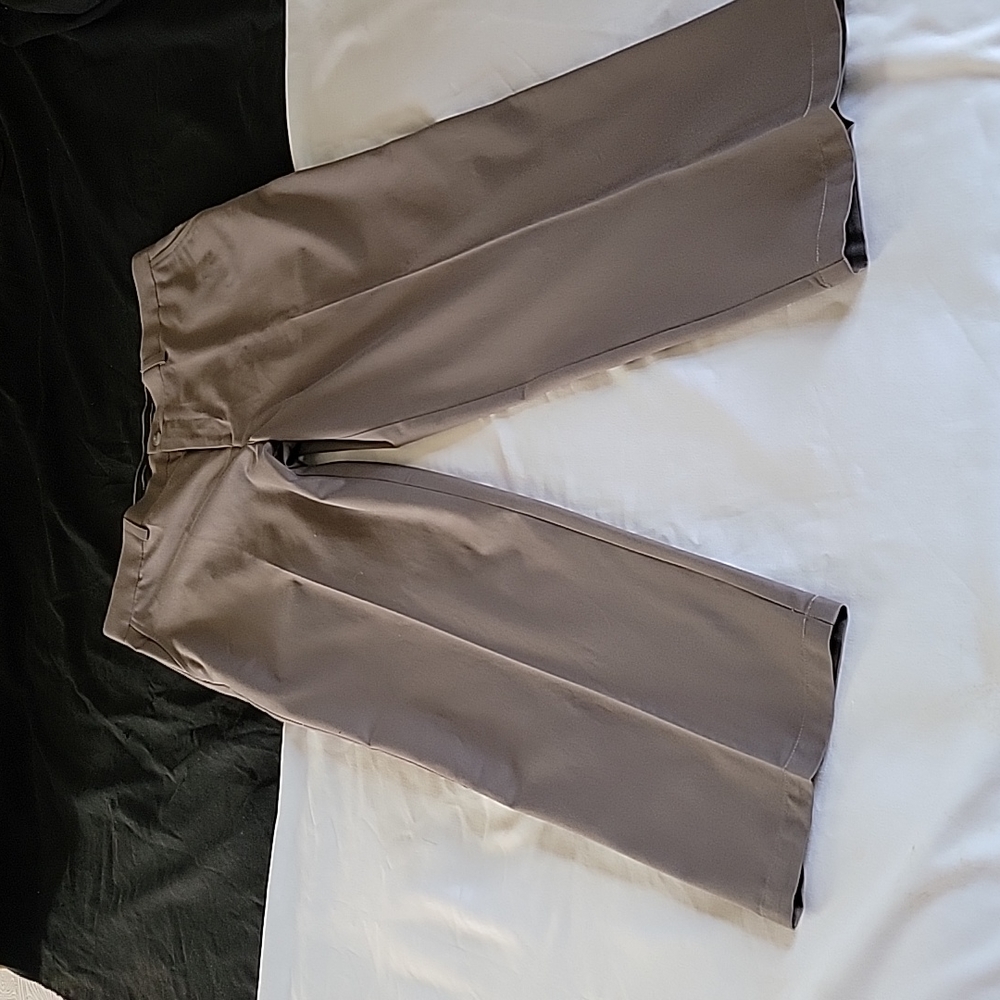 7Men's Croft & Barrow Easy Care Khakis, Color Khaki,  Size 38 X 30